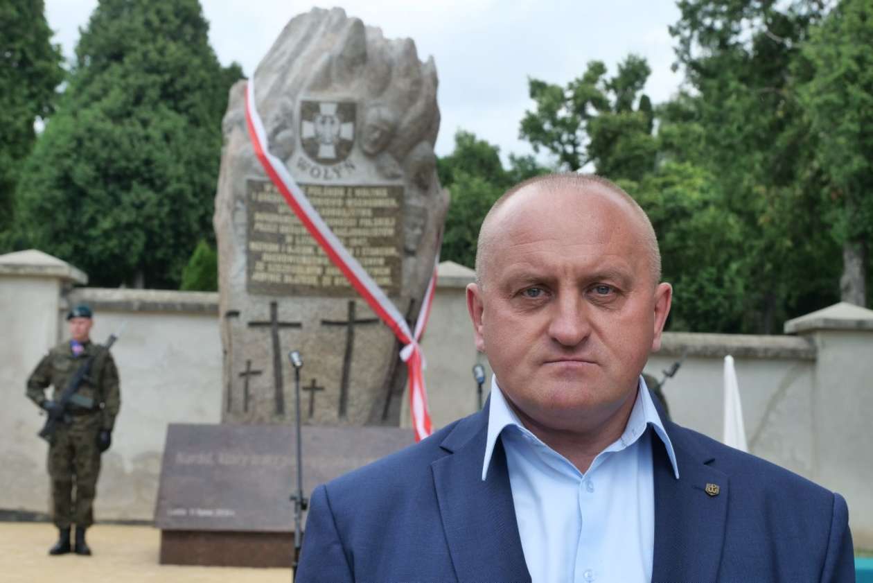  Odsłonięcie pomnika Ofiar Wołynia (zdjęcie 14) - Autor: Maciej Kaczanowski