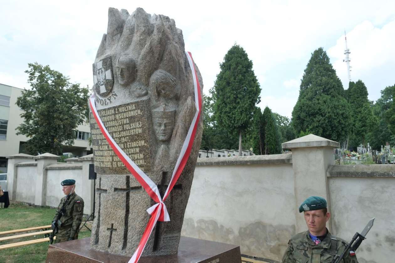 Odsłonięcie pomnika Ofiar Wołynia - Autor: Maciej Kaczanowski