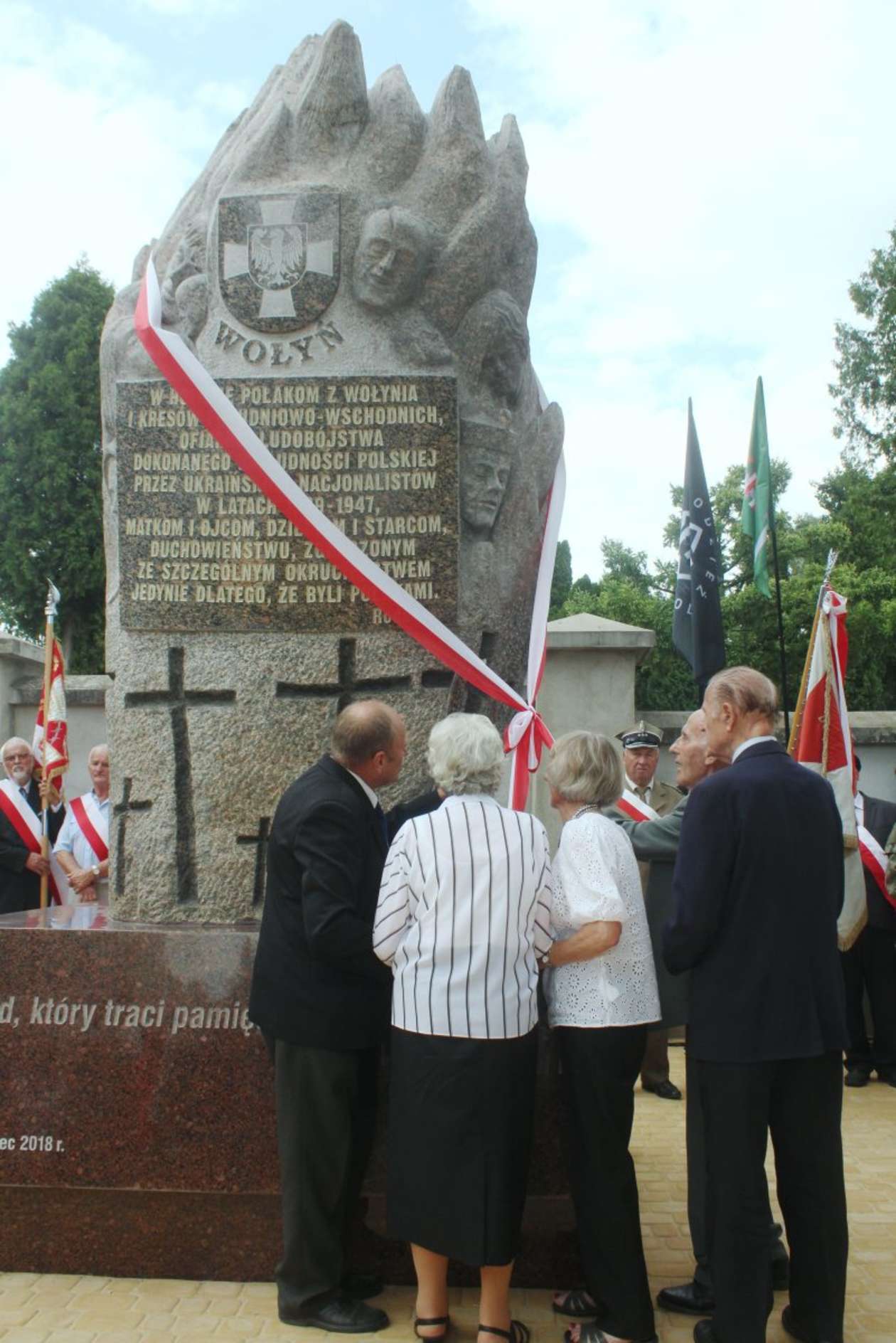  Odsłonięcie pomnika Ofiar Wołynia (zdjęcie 9) - Autor: Maciej Kaczanowski