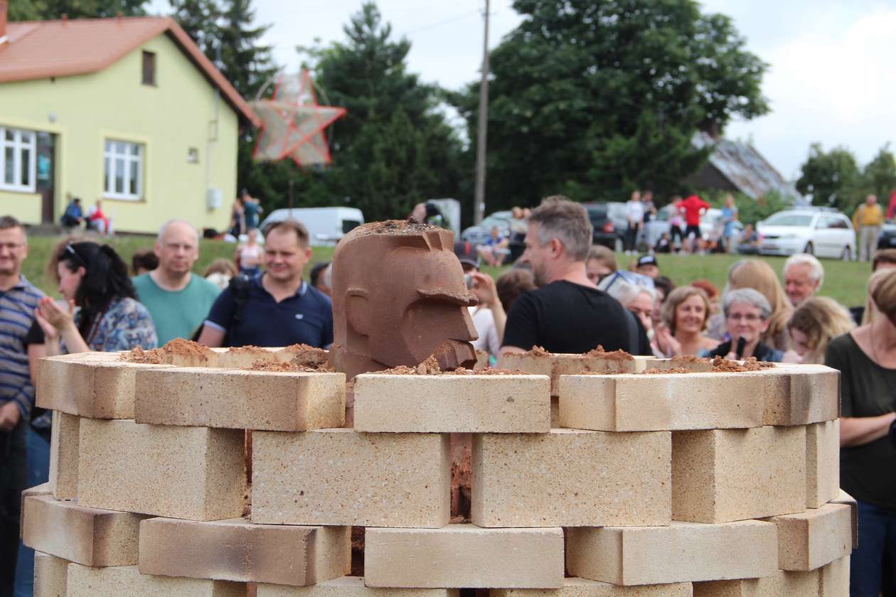  Tegoroczny Landart Festiwal we wsi Bubel -Granna (zdjęcie 29) - Autor: Ewelina Burda