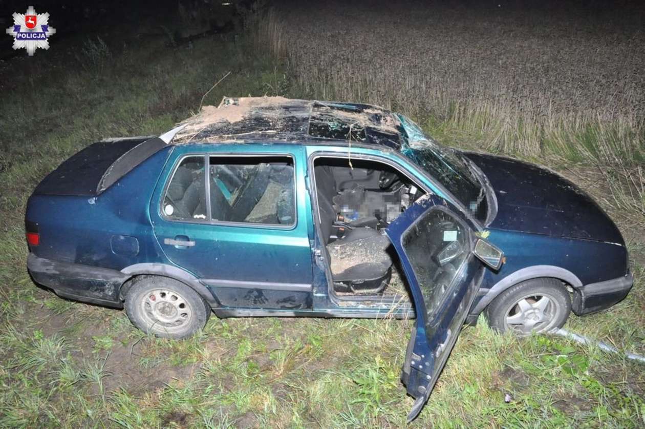 Dachowanie samochodu w Kolonii Trębaczów