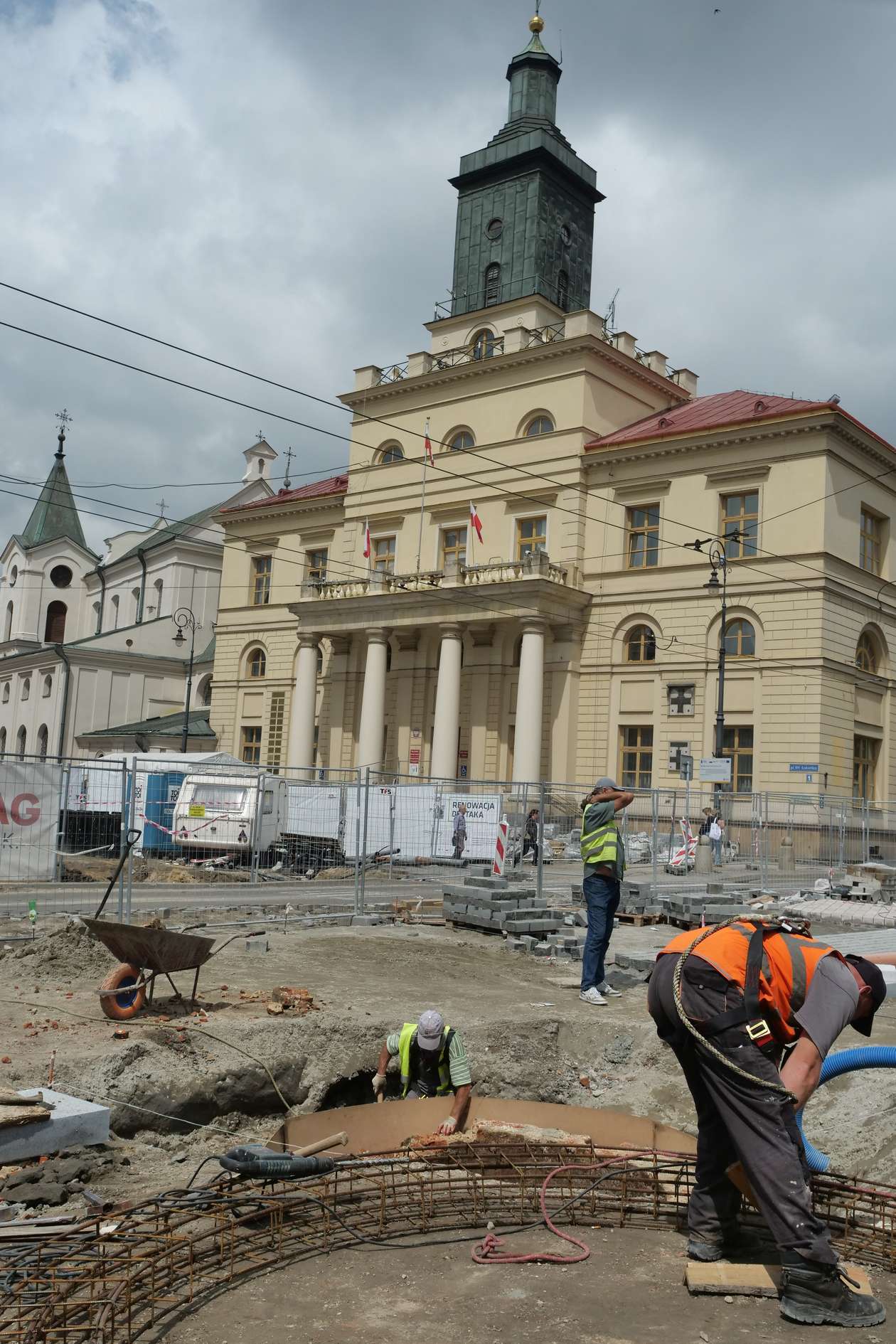  Studnia przed Bramą Krakowską w Lublinie (zdjęcie 4) - Autor: Maciej Kaczanowski