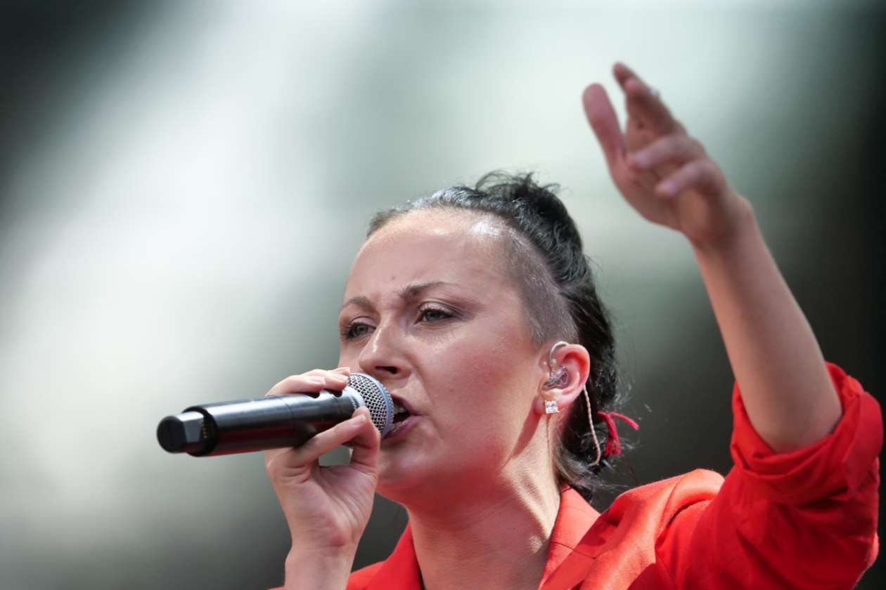  Siła Kobiet. Koncert na placu Zamkowym (zdjęcie 15) - Autor: Maciej Kaczanowski