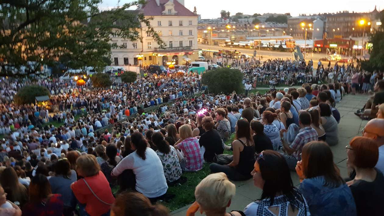  Siła Kobiet. Koncert na placu Zamkowym (zdjęcie 93) - Autor: Łukasz Dudkowski