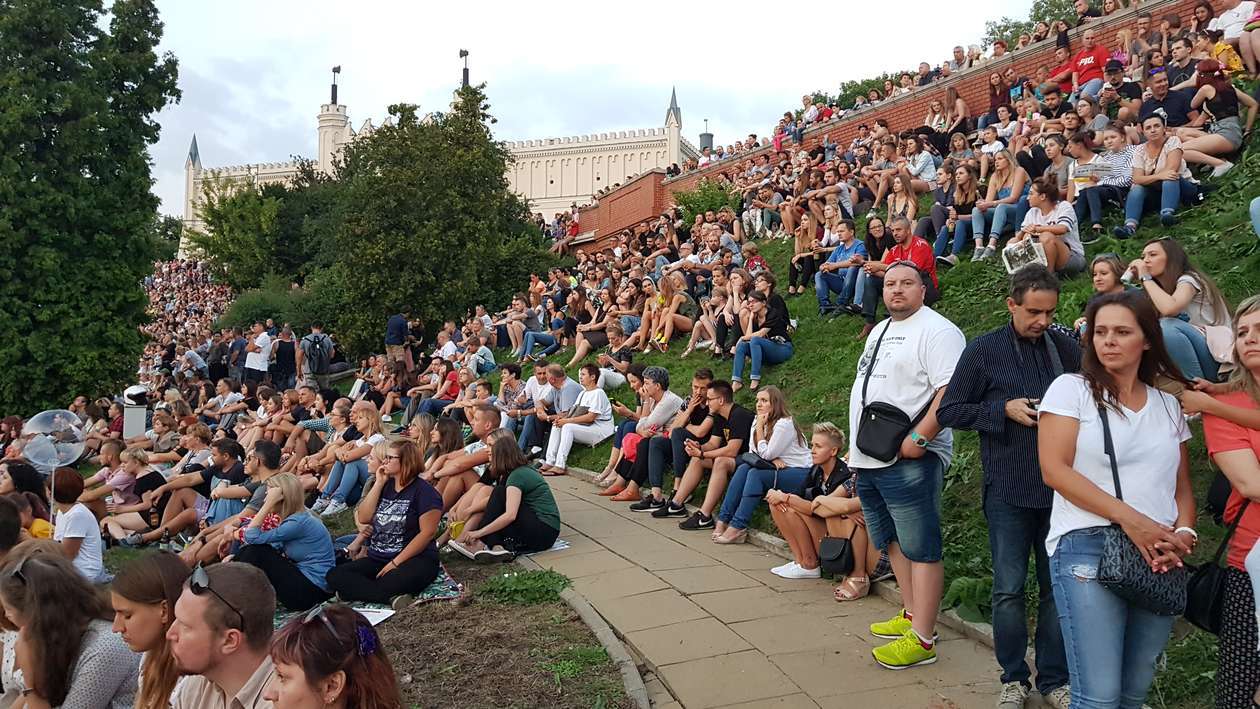  Siła Kobiet. Koncert na placu Zamkowym (zdjęcie 108) - Autor: Łukasz Dudkowski