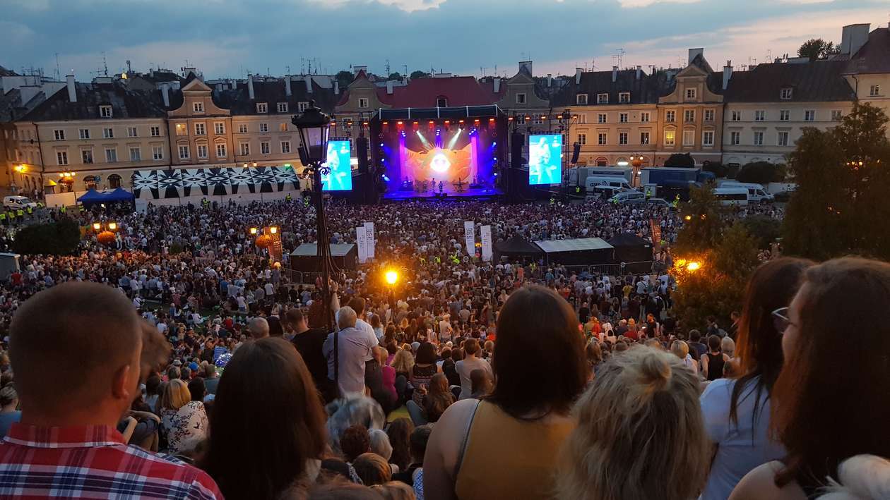  Siła Kobiet. Koncert na placu Zamkowym (zdjęcie 100) - Autor: Łukasz Dudkowski