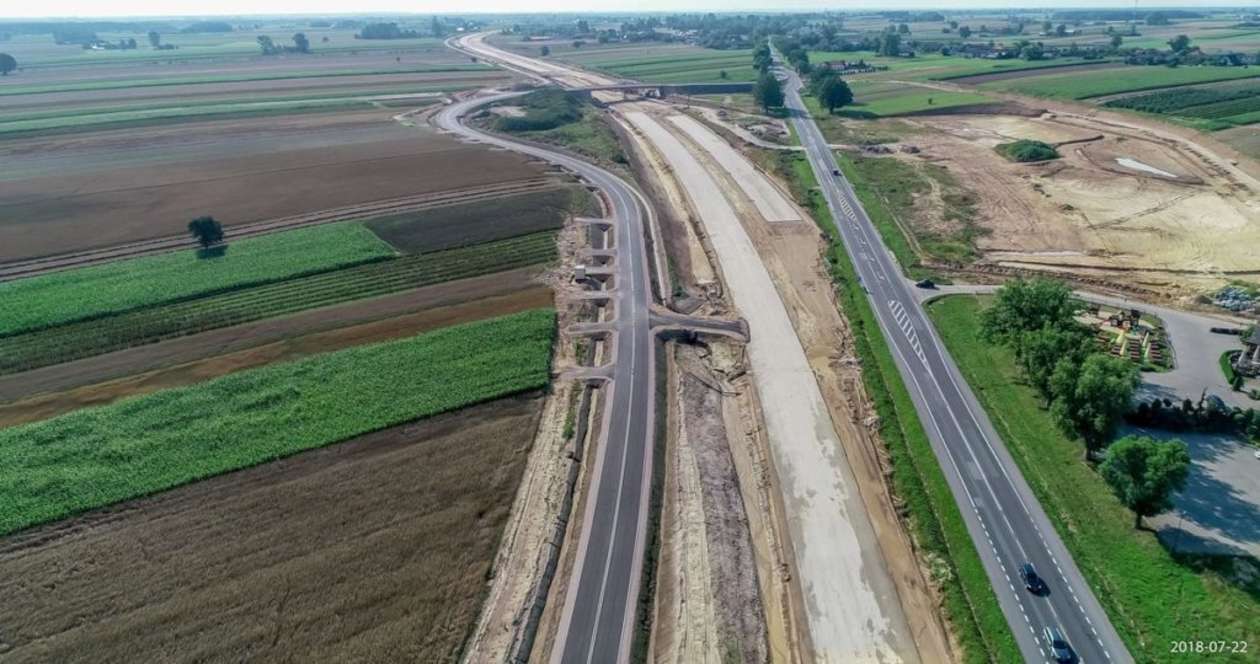  Budowa S17 Kurów - granica województwa. Zdjęcia z lipca 2018 (zdjęcie 25) - Autor: GDDKiA Lublin