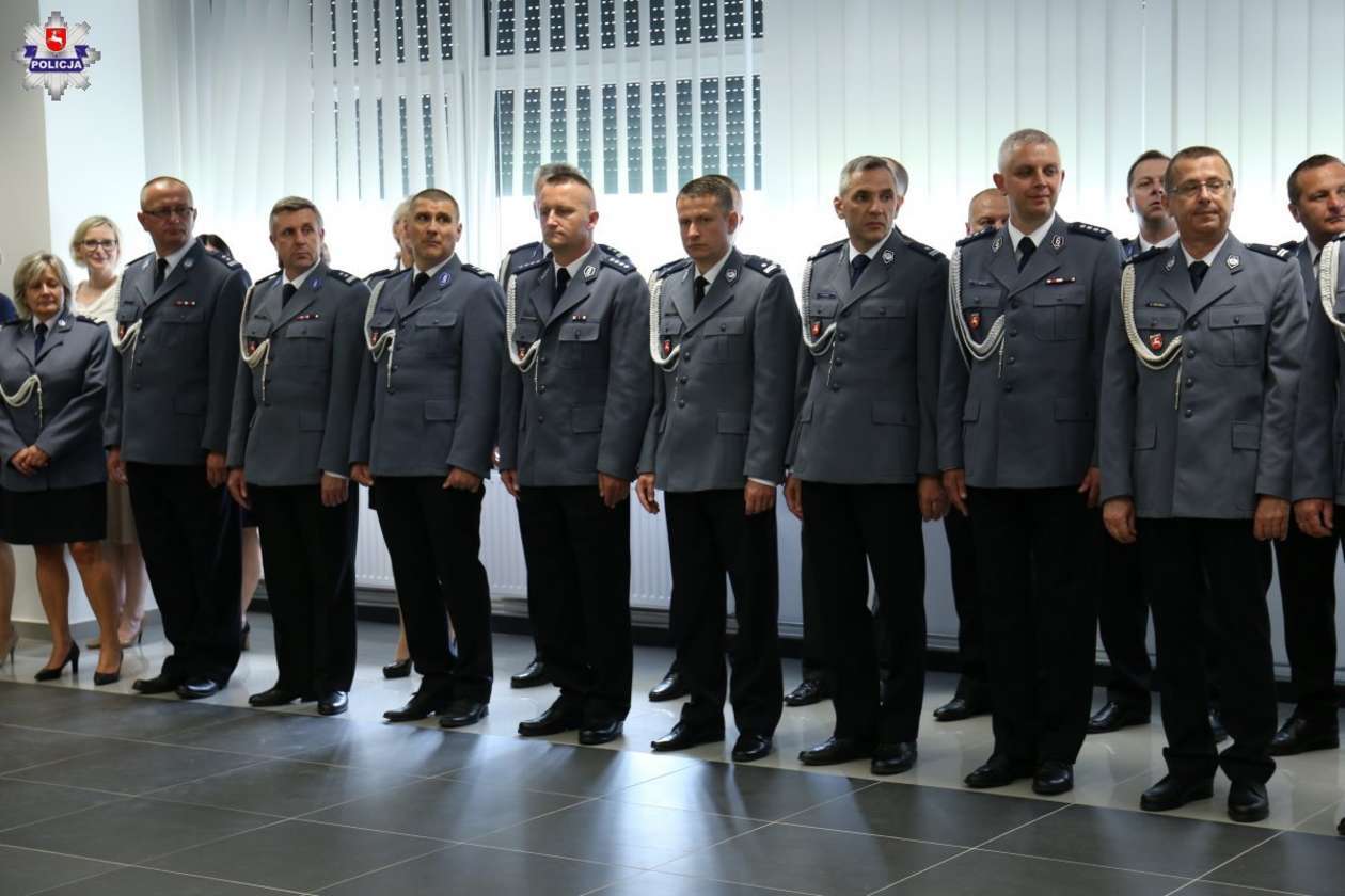  Awanse i wyróżnienia w lubelskim garnizonie policji (zdjęcie 18) - Autor: Policja