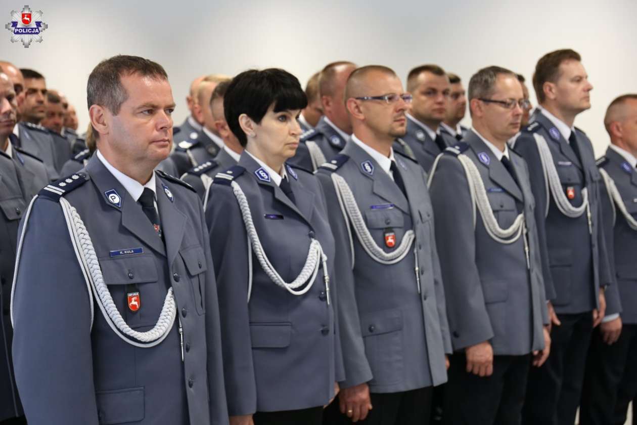 Awanse i wyróżnienia w lubelskim garnizonie policji - Autor: Policja