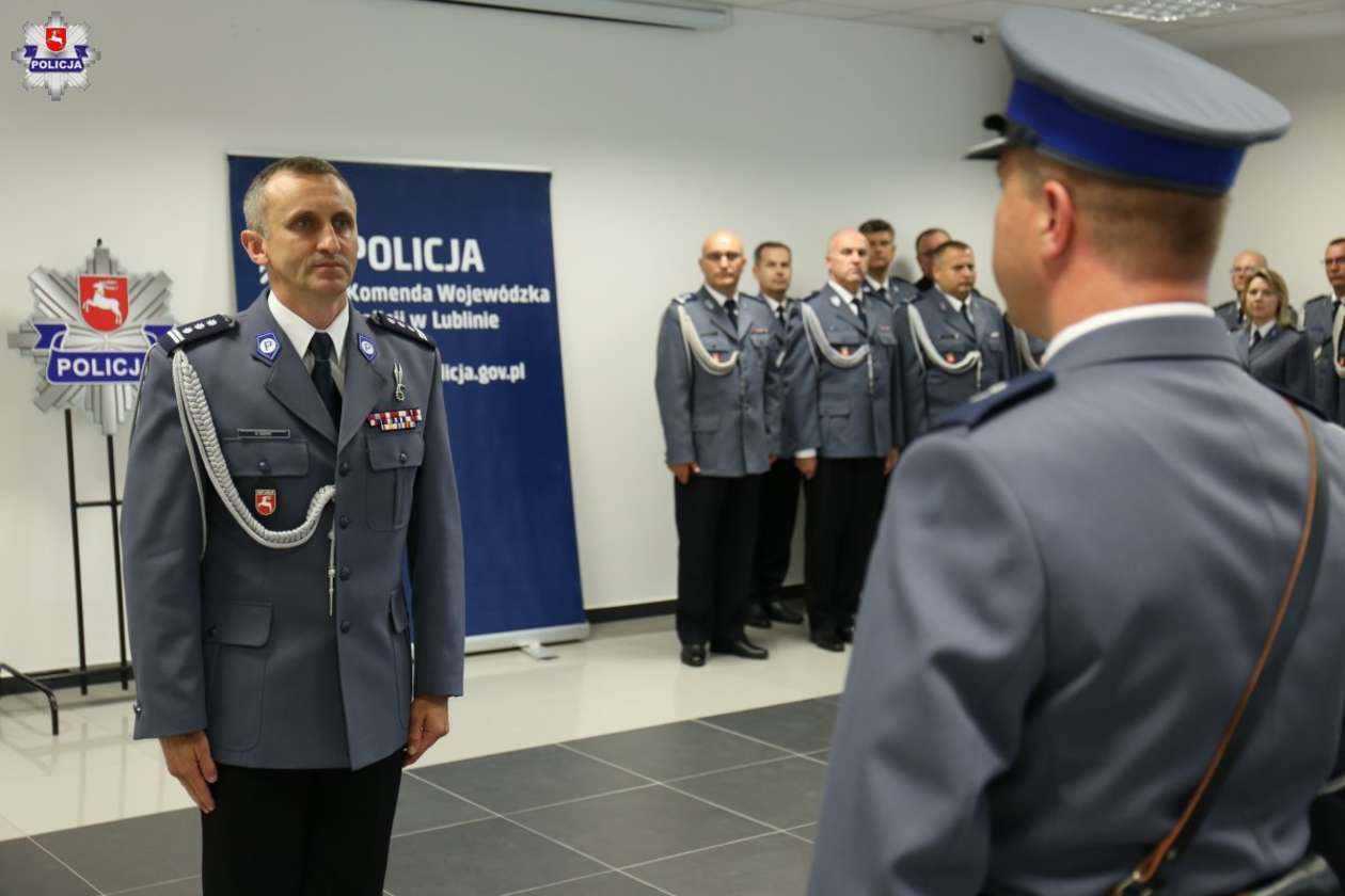  Awanse i wyróżnienia w lubelskim garnizonie policji (zdjęcie 24) - Autor: Policja