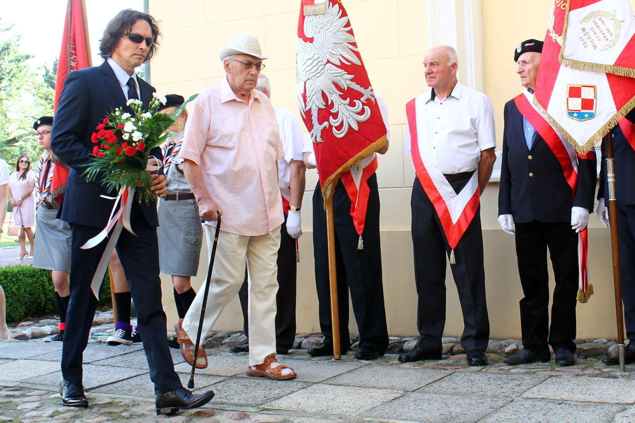  Puławy uczciły rocznicę Powstania Warszawskiego (zdjęcie 6) - Autor: Radosław Szczęch