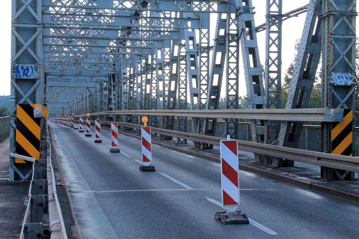  Remont starego mostu na Wiśle w Puławach (zdjęcie 3) - Autor: Radosław Szczęch