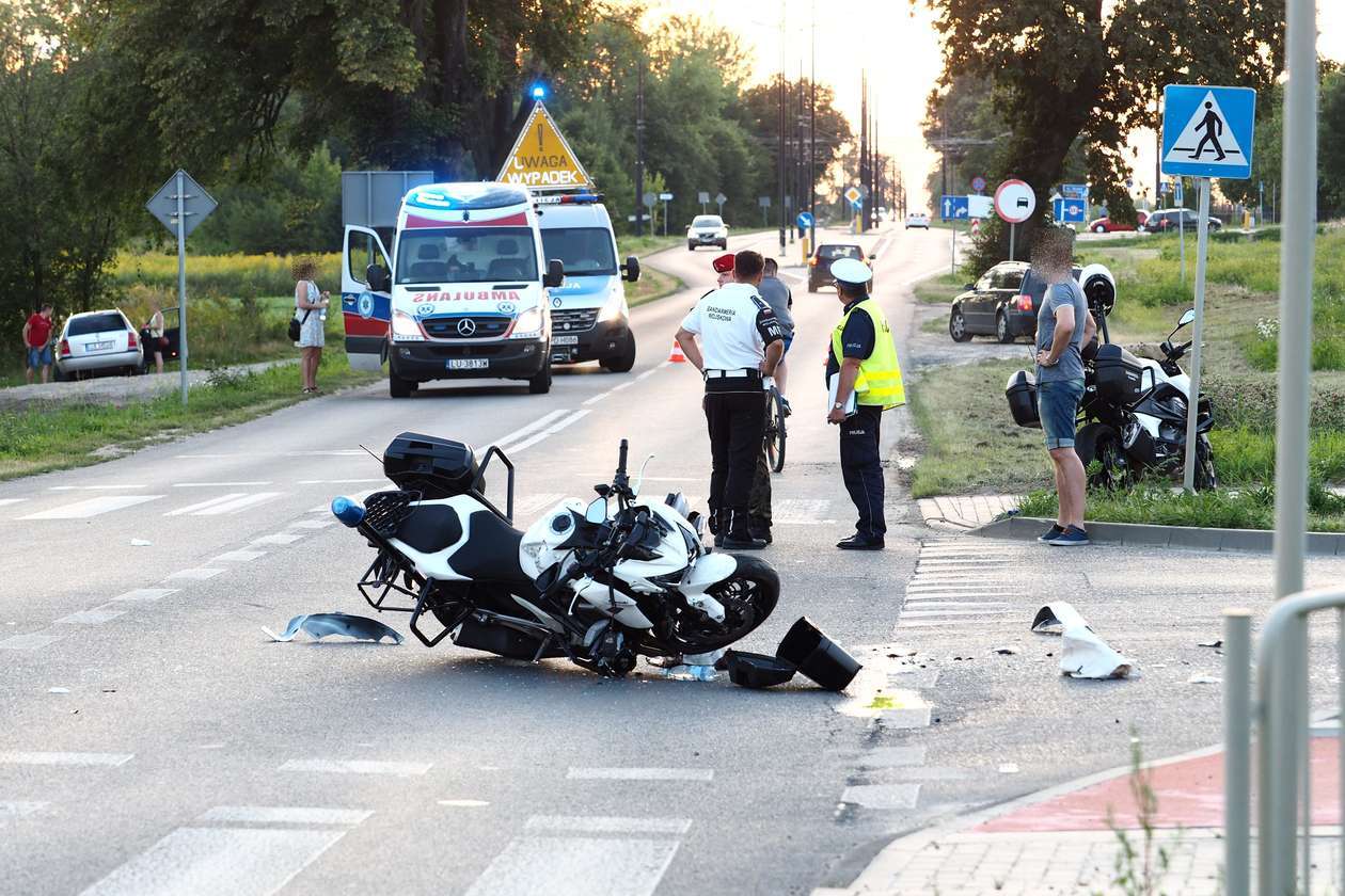  Wypadek na skrzyżowaniu ul. Franczaka Lalka i Jagiellończyka w Lublinie (zdjęcie 1) - Autor: Paweł Buczkowski