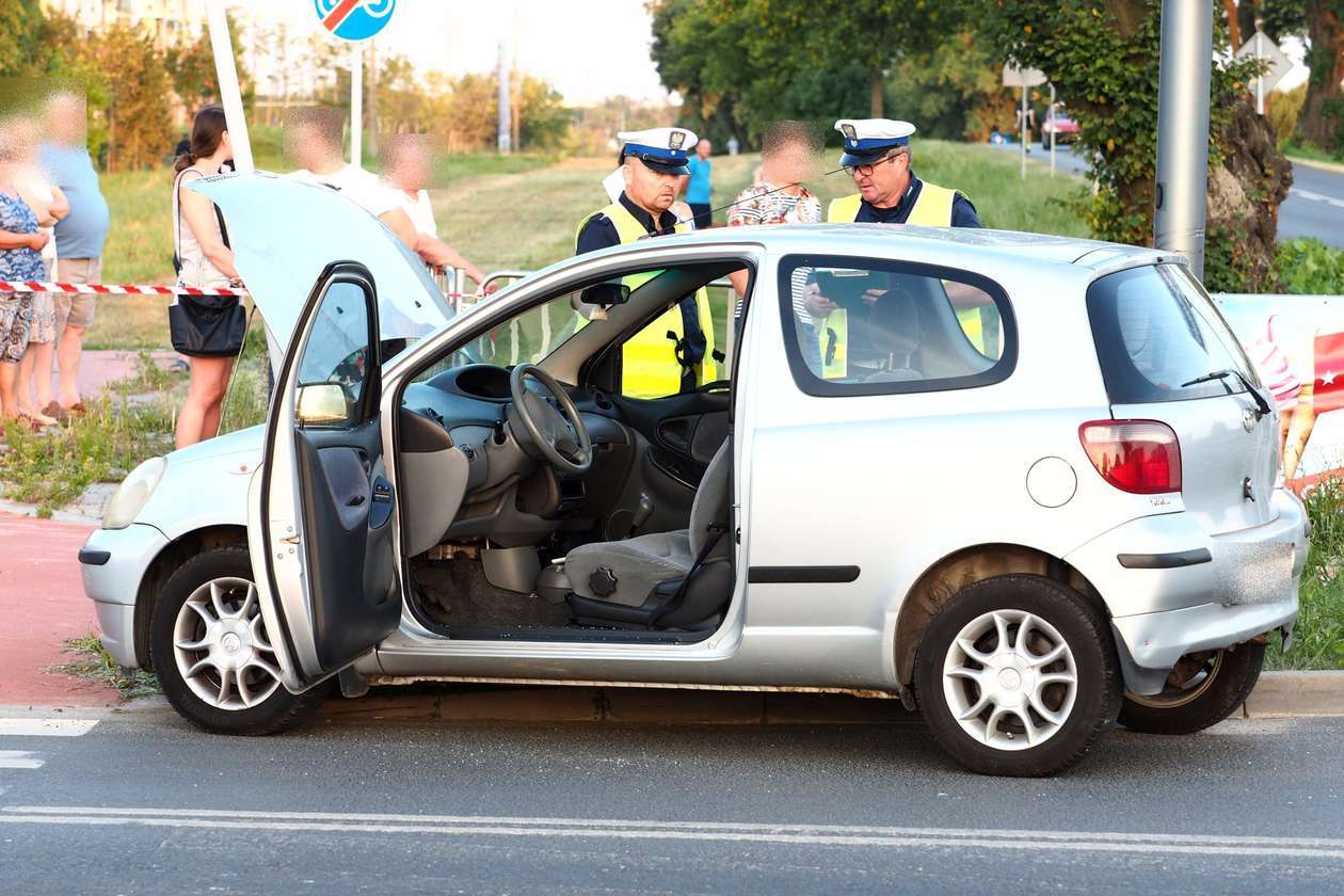  Wypadek na skrzyżowaniu ul. Franczaka Lalka i Jagiellończyka w Lublinie (zdjęcie 13) - Autor: Paweł Buczkowski