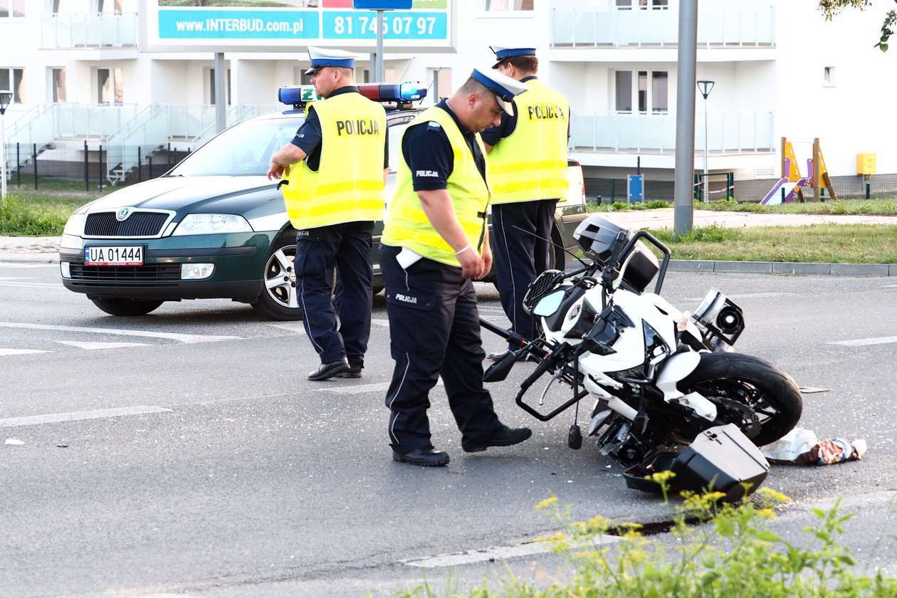  Wypadek na skrzyżowaniu ul. Franczaka Lalka i Jagiellończyka w Lublinie (zdjęcie 7) - Autor: Paweł Buczkowski