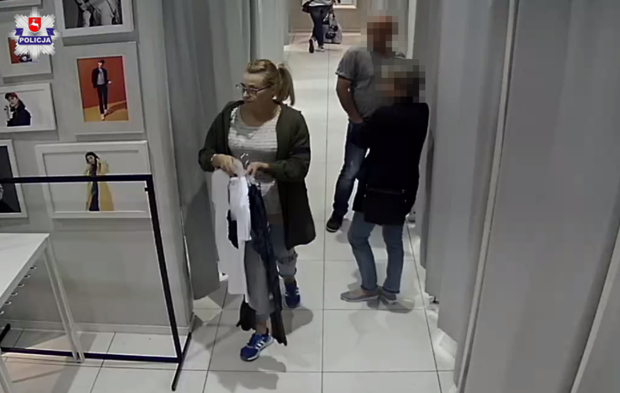  Szukają tej blondynki w okularach. Zdjęcia z monitoringu (zdjęcie 4) - Autor: Policja