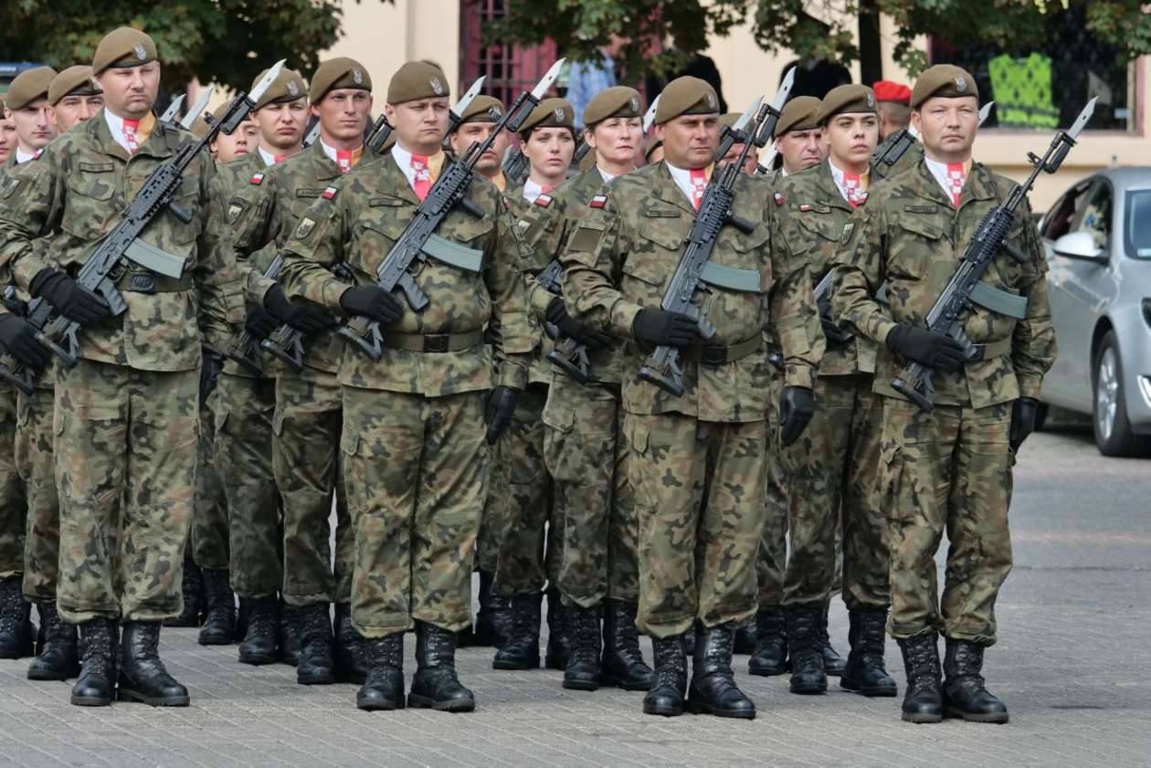  Obchody Święta Wojska Polskiego w Lublinie  (zdjęcie 38) - Autor: Maciej Kaczanowski