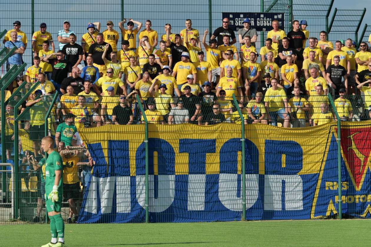  Derby w Świdniku: Avia vs Motor 0:1 (zdjęcie 12) - Autor: Maciej Kaczanowski