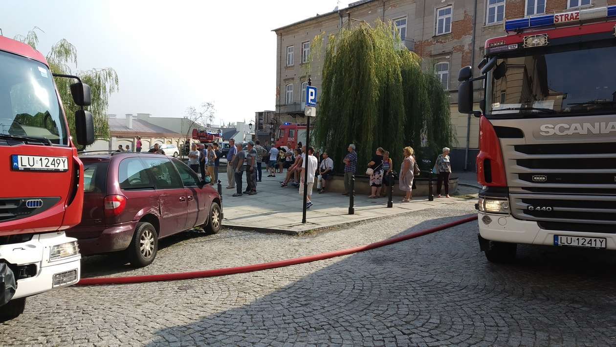 Pożar kamienicy przy ul. Rybnej w Lublinie