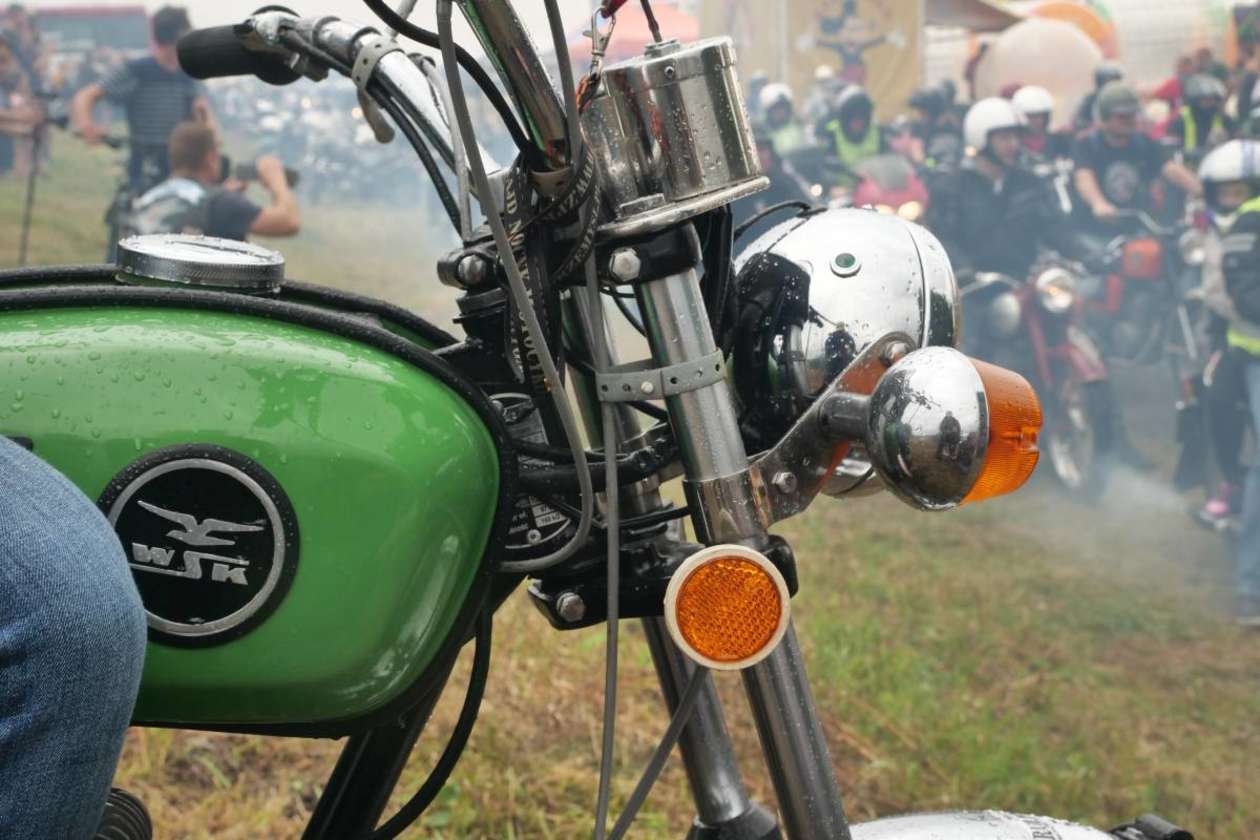  XI Zlot Motocykli WSK i innych oraz koncert Acid Drinkers (zdjęcie 24) - Autor: Maciej Kaczanowski