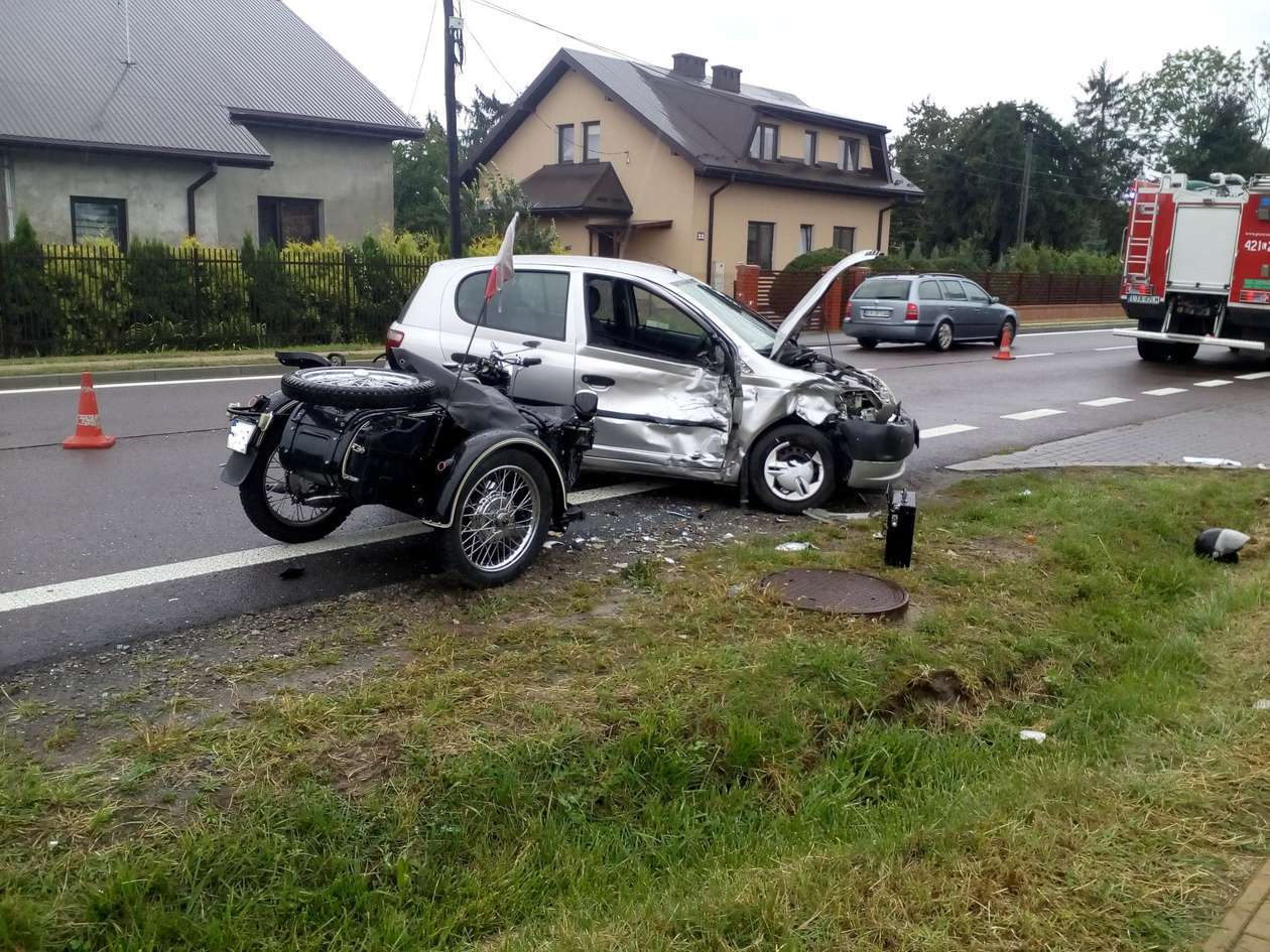 Janów Lubelski: zderzenie samochodu z motocyklem - Autor: Auto Łysiak Assistance - Pomoc drogowa