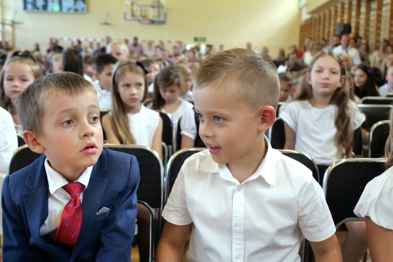  Rozpoczęcie roku szkolnego w Szkole Podstawowej nr 5 (zdjęcie 12) - Autor: Macziej Kaczanowski