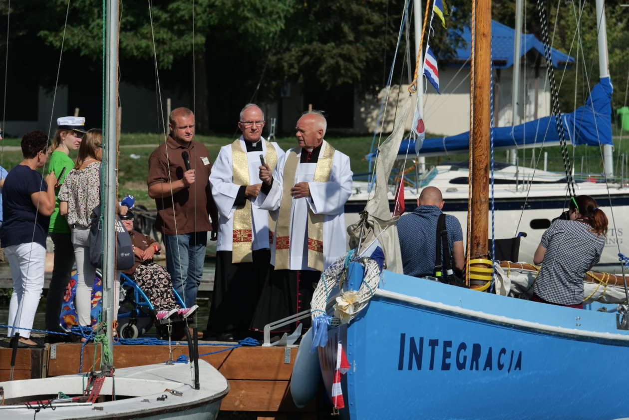  Chrzest łodzi Integracja przystosowanej dla osób na wózkach (zdjęcie 8) - Autor: Maciej Kaczanowski