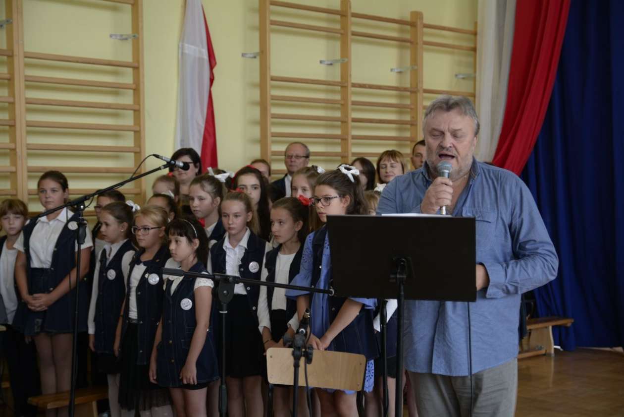  Nadanie imienia Szkole Podstawowej nr 40 w Lublinie (zdjęcie 16) - Autor: Krzysztof Mazur