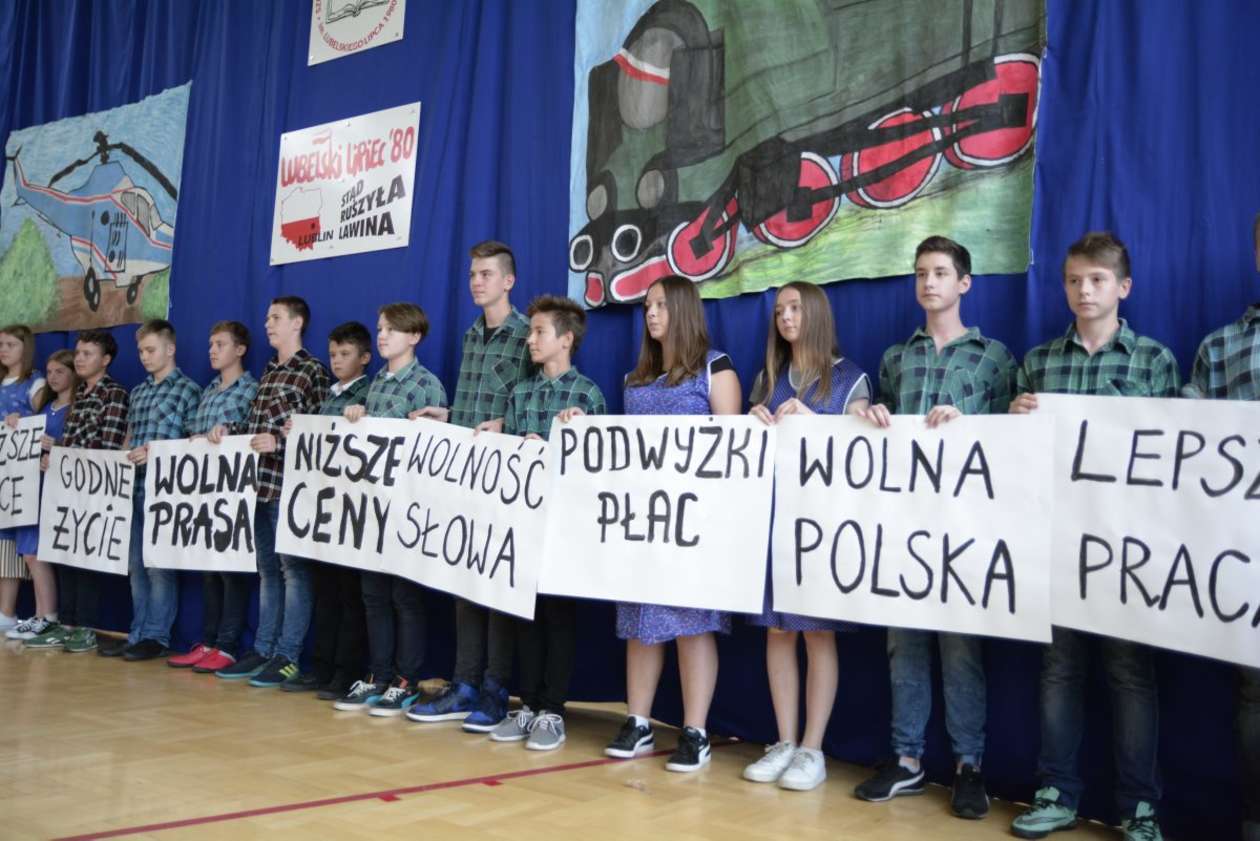  Nadanie imienia Szkole Podstawowej nr 40 w Lublinie (zdjęcie 12) - Autor: Krzysztof Mazur