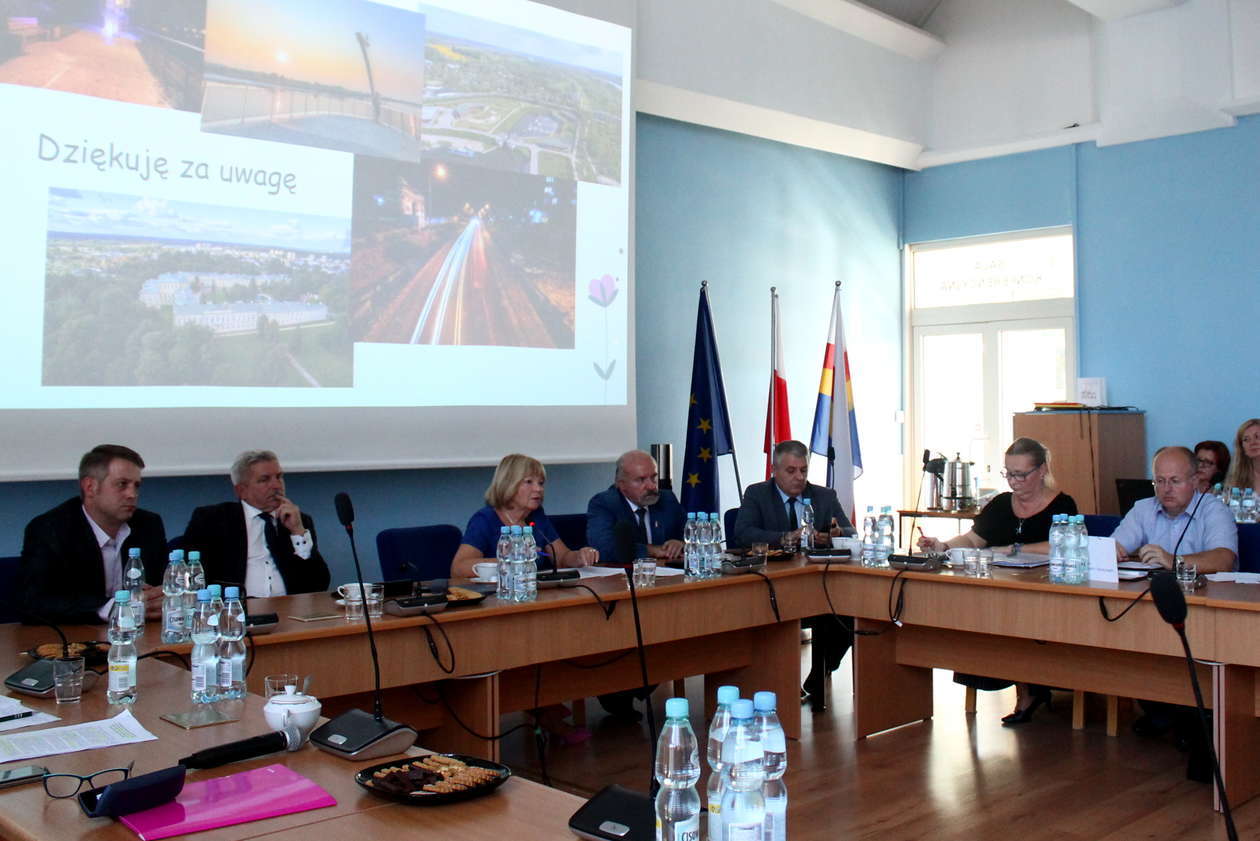  Posiedzenie Komisji Mniejszości Narodowych i Etnicznych w Puławach (zdjęcie 6) - Autor: Radosław Szczęch