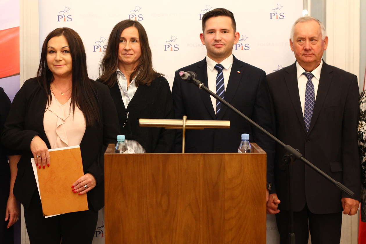  Konwencja PiS w Puławach (zdjęcie 19) - Autor: Radosław Szczęch