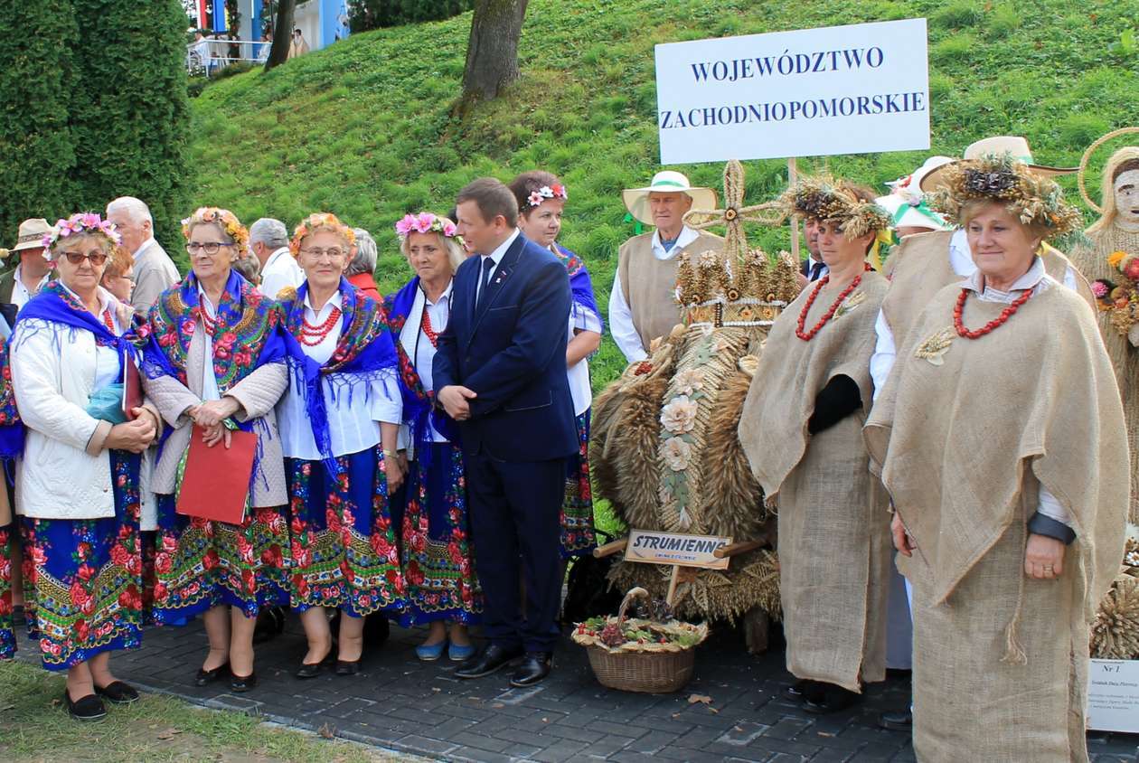  Morawiecki w Wąwolnicy, Wdzięczni Polskiej Wsi (zdjęcie 25) - Autor: Radosław Szczęch