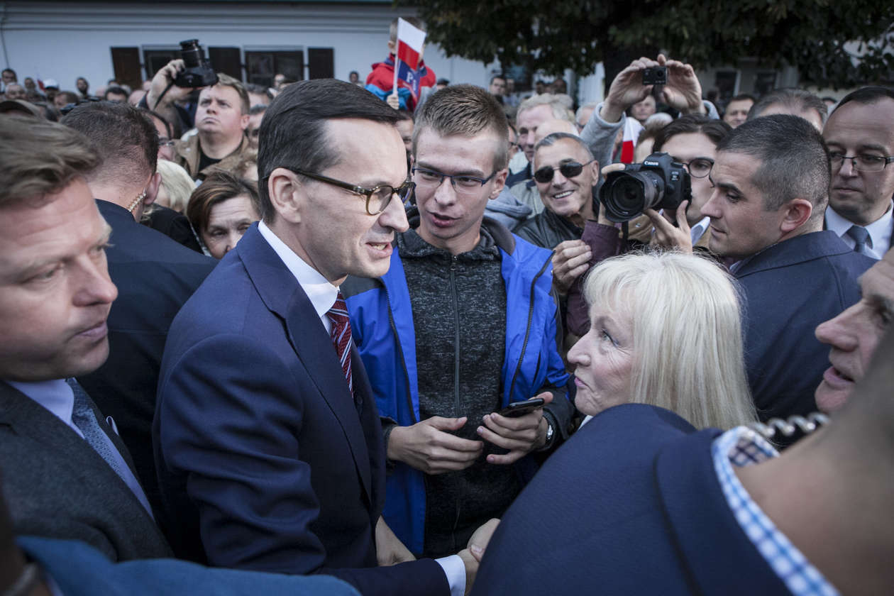  Premier Mateusz Morawiecki w Lubartowie (zdjęcie 21) - Autor: Jacek Szydłowski