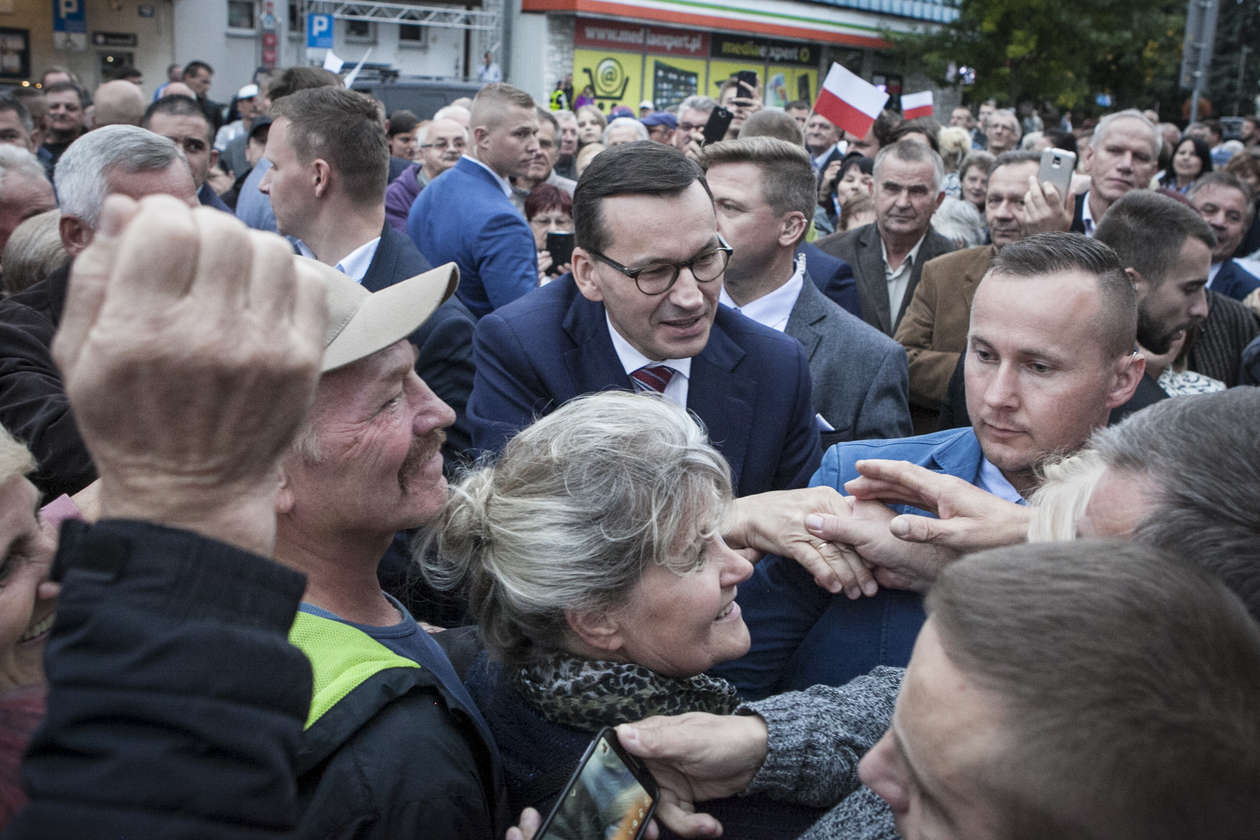  Premier Mateusz Morawiecki w Lubartowie (zdjęcie 13) - Autor: Jacek Szydłowski