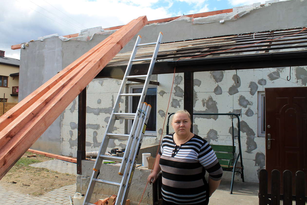  Poniedziałkowa nawałnica zniszczyła im dach (zdjęcie 4) - Autor: Radosław Szczęch