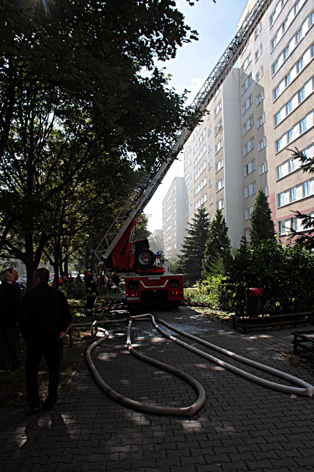  Pożar bloku przy ul. Paganiniego 4 w Lublinie (zdjęcie 1) - Autor: Mirosław Trembecki