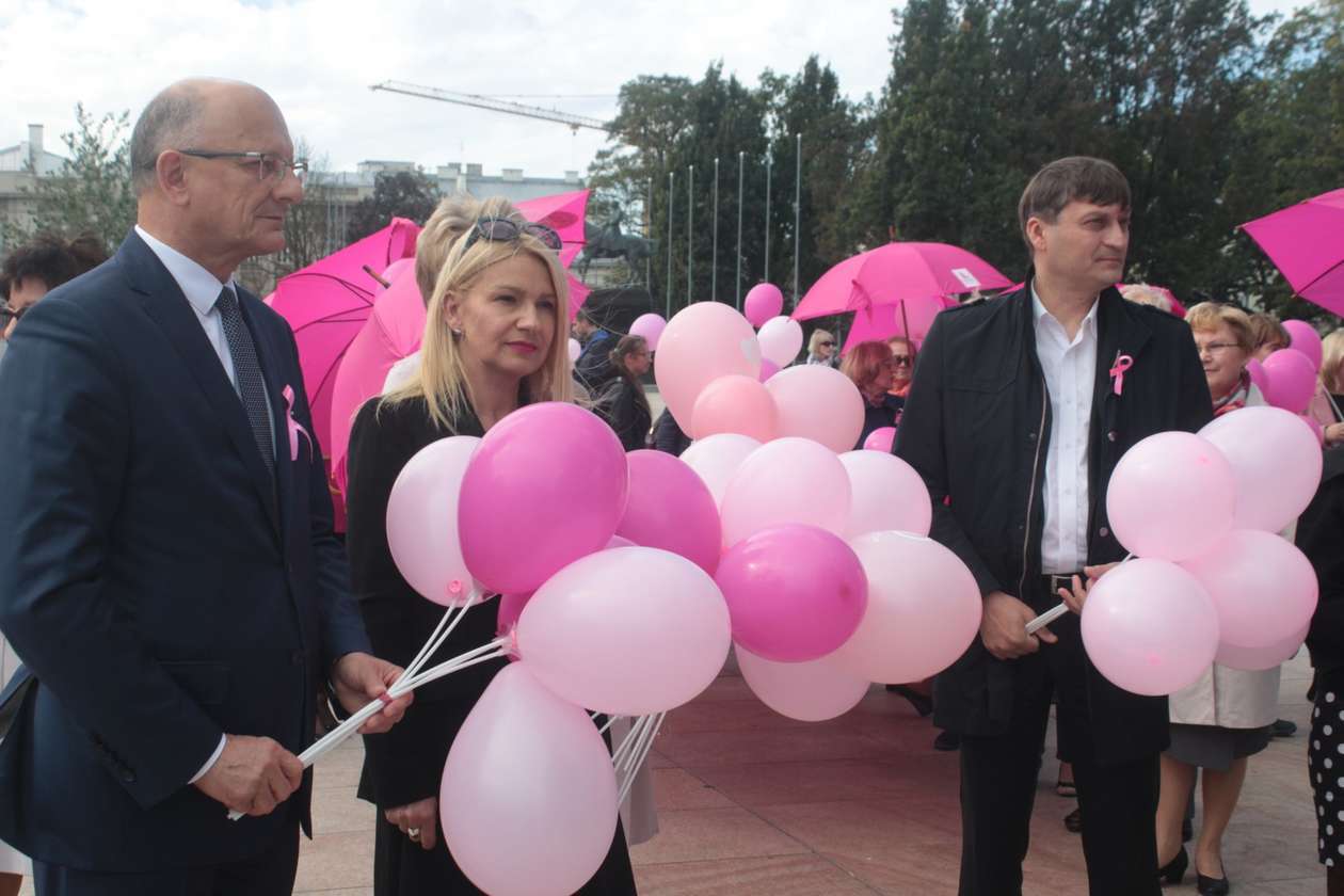  Marsz Różowej Wstążki w Lublinie	 (zdjęcie 13) - Autor: Mirosław Trembecki