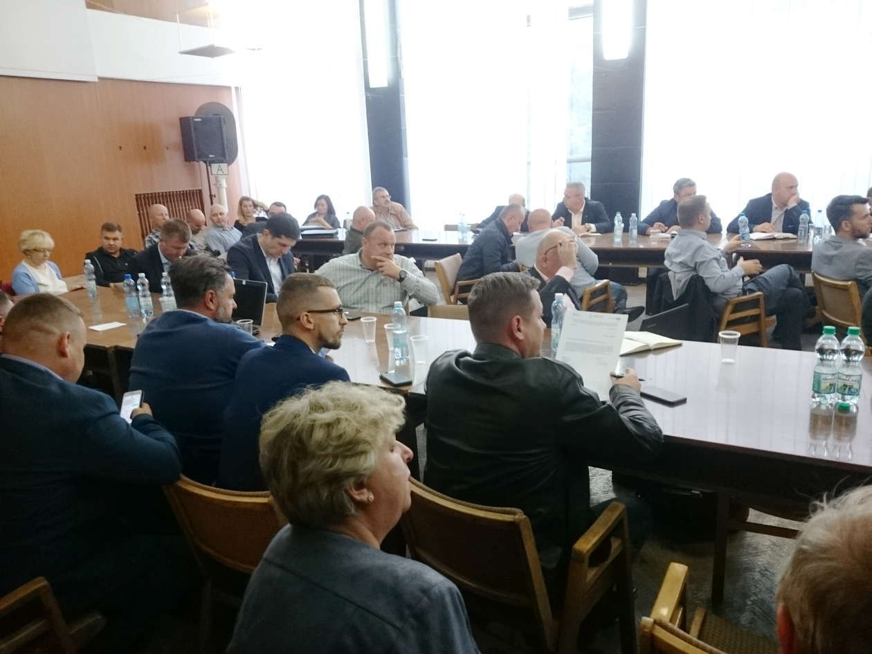  Zebranie podwykonawców w sprawie przebudowy linii kolejowej Lublin - Dęblin (zdjęcie 3) - Autor: Maciej Kaczanowski