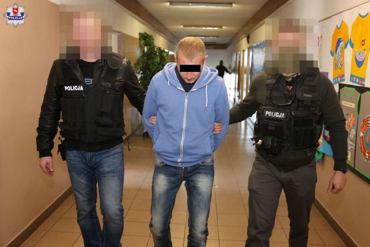  Złodzieje okradli firmę w Bełżycach (zdjęcie 1) - Autor: Policja