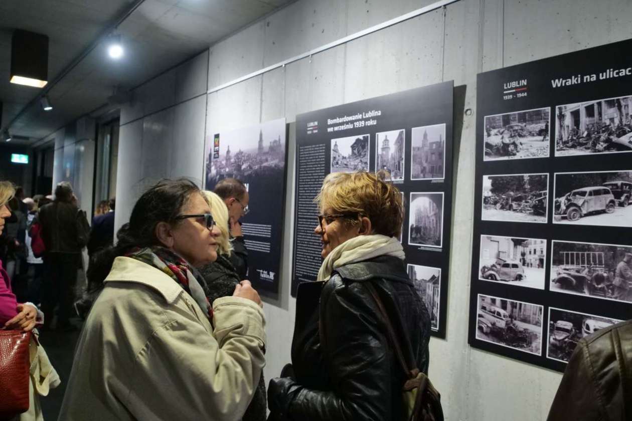  Otwarcie wystawy fotograficznej pt. Lublin 1939 - 1944  - Autor: Maciej Kaczanowski