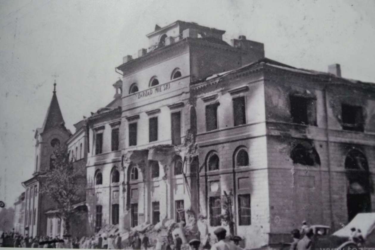  Otwarcie wystawy fotograficznej pt. Lublin 1939 - 1944 (zdjęcie 2) - Autor: Maciej Kaczanowski