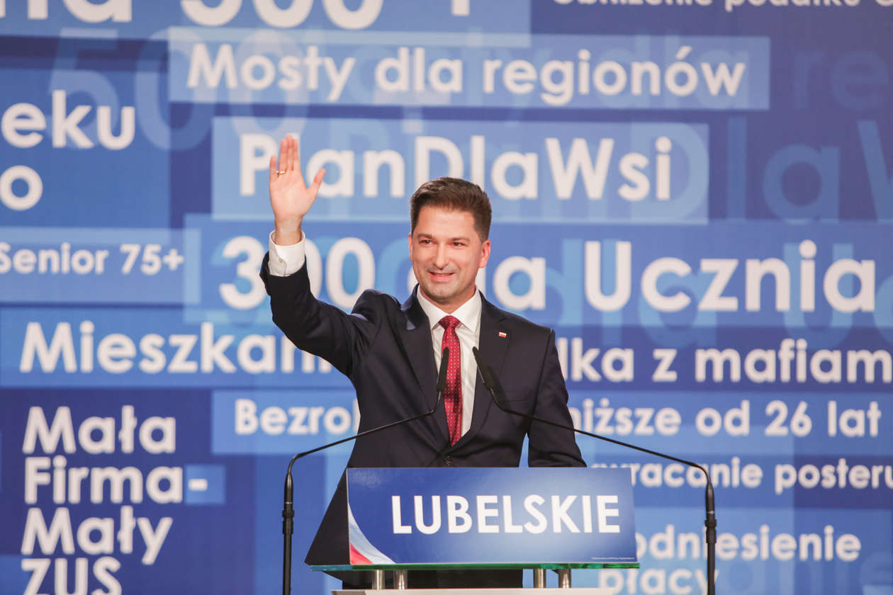  Konwencja PiS w Lublinie z udziałem prezesa Jarosława Kaczyńskiego (zdjęcie 11) - Autor: Krzysztof Mazur