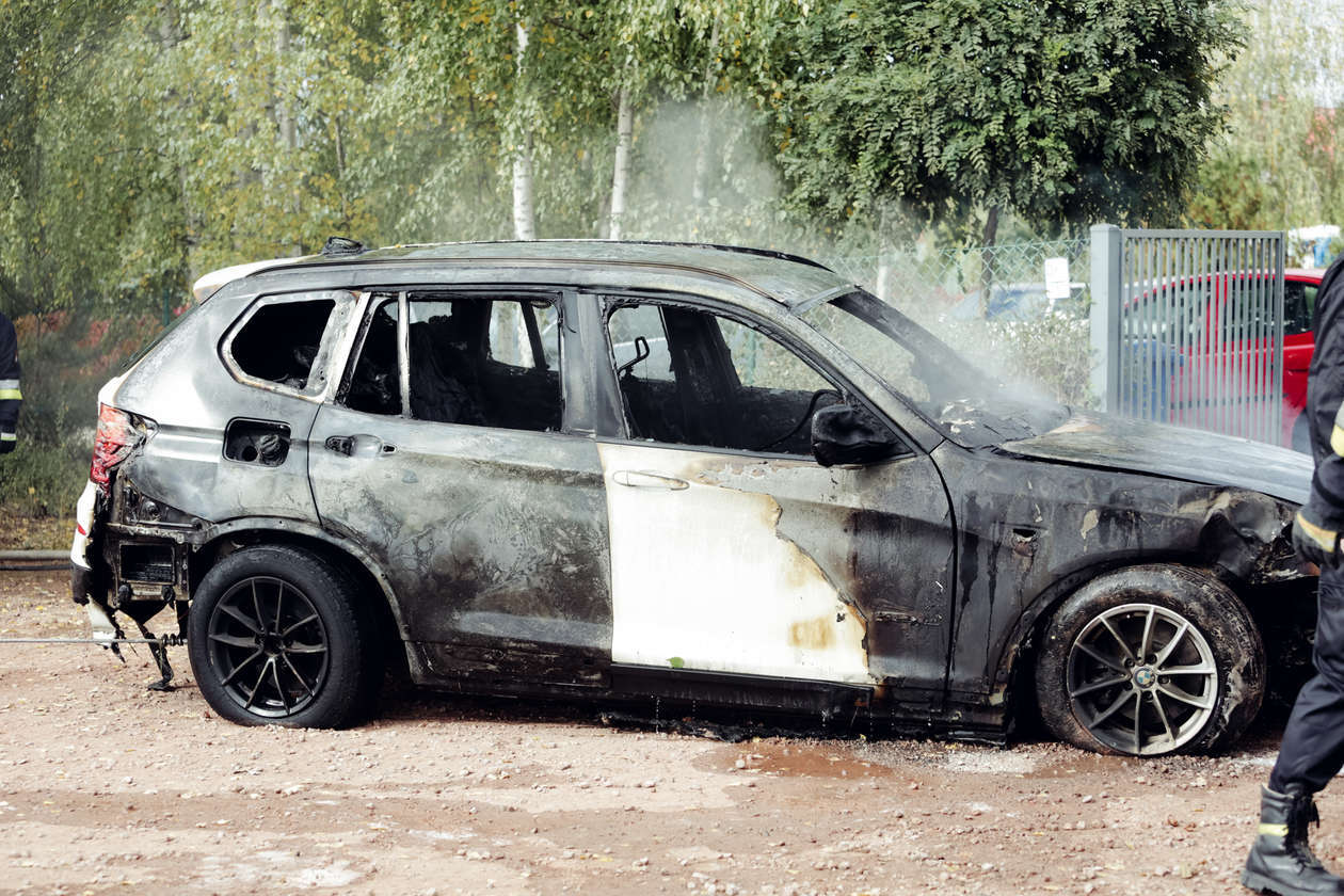  Lublin: Wjechała w skrzynkę gazową, doszło do pożaru (zdjęcie 27) - Autor: Krzysztof Mazur