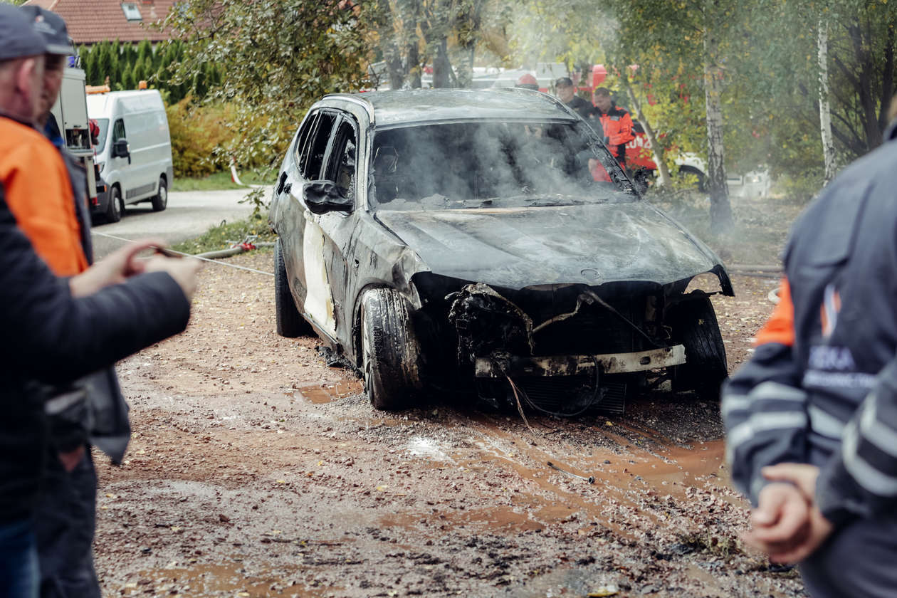  Lublin: Wjechała w skrzynkę gazową, doszło do pożaru (zdjęcie 31) - Autor: Krzysztof Mazur