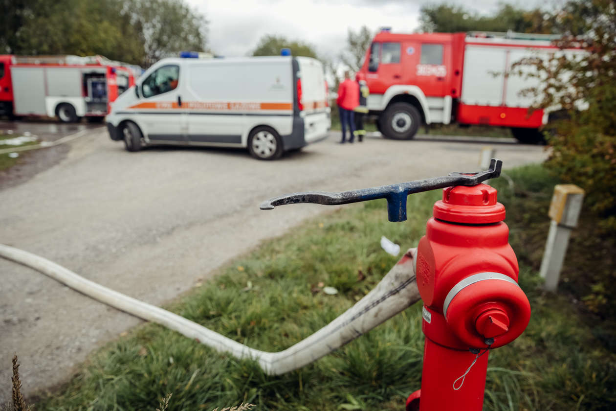  Lublin: Wjechała w skrzynkę gazową, doszło do pożaru (zdjęcie 21) - Autor: Krzysztof Mazur