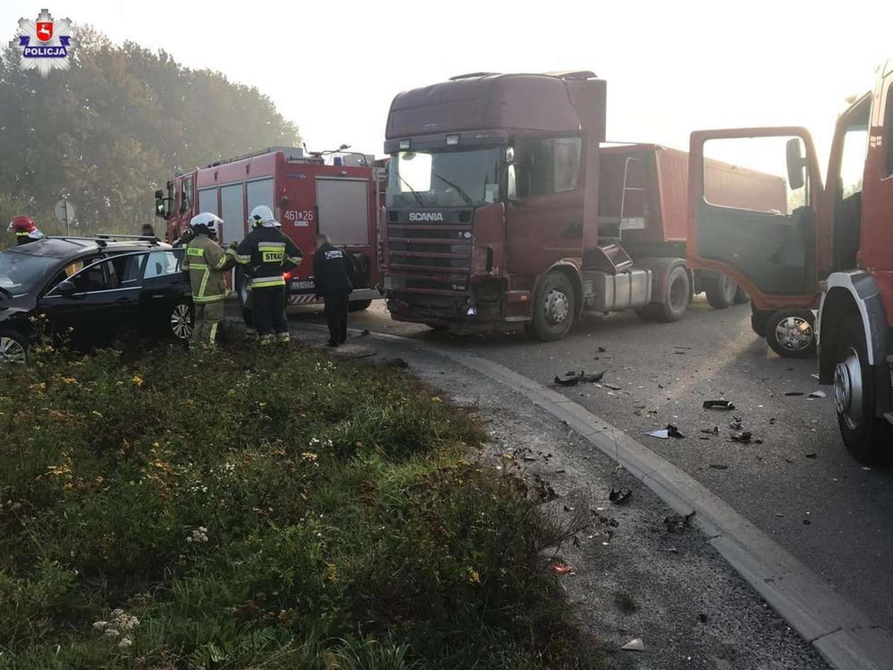  Wypadek w Stefanowie (zdjęcie 1) - Autor: Policja