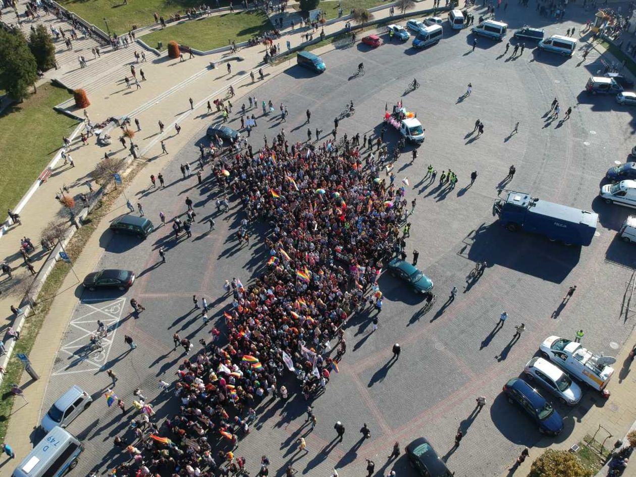  Marsz Równości i kontrmanifestacja w Lublinie zdjęcia z drona (zdjęcie 22) - Autor: Maciej Kaczanowski
