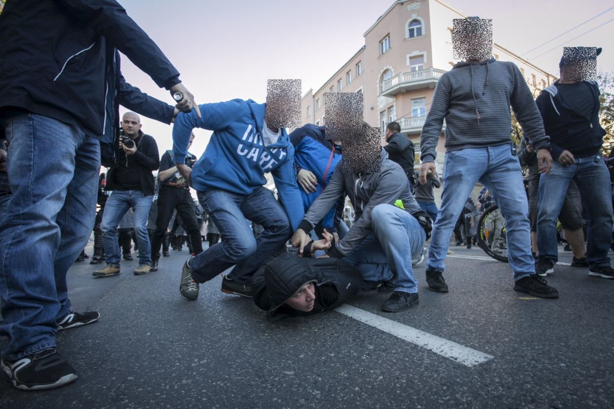  Marsz Równości w Lublinie. Zamieszki wywołane przez przeciwników marszu (zdjęcie 23) - Autor: Jacek Szydłowski