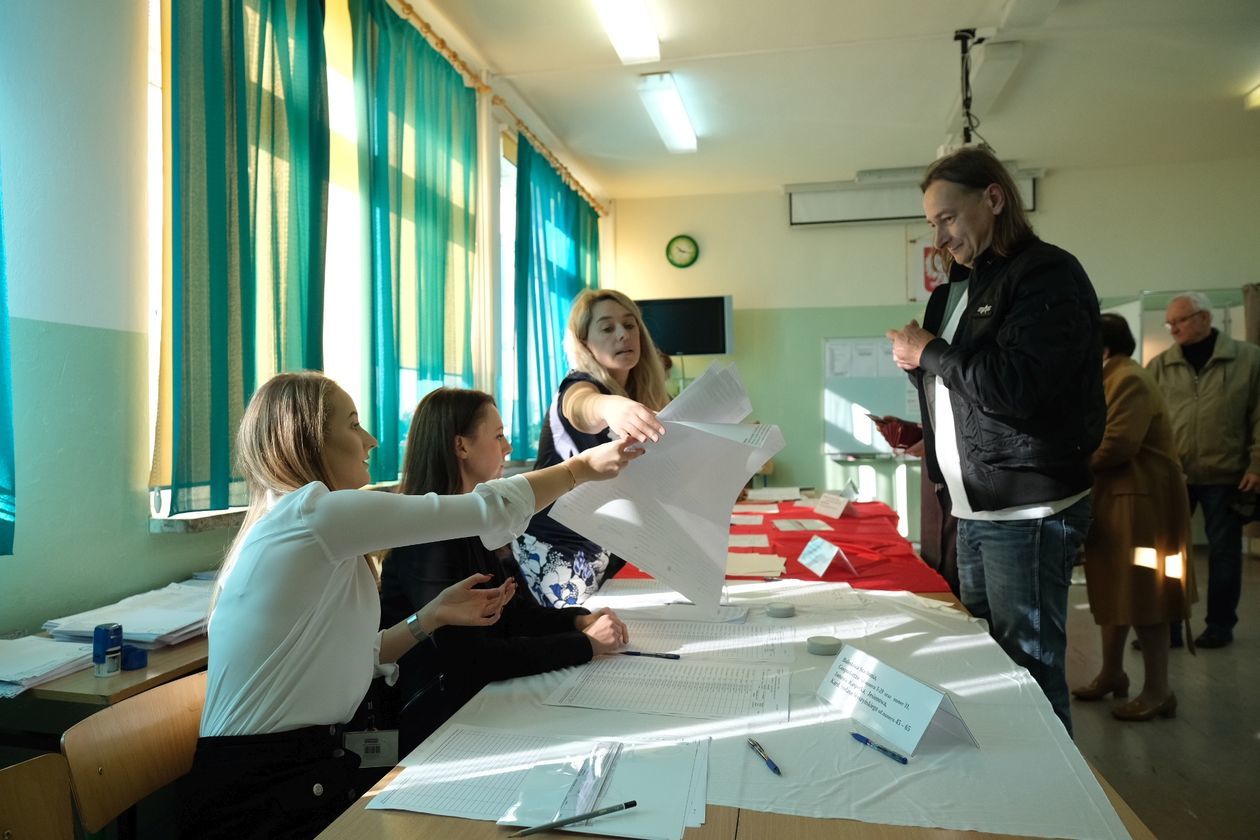  Wybory samorządowe 2018 w woj. lubelskim. Głosowanie (zdjęcie 14) - Autor: Maciej Kaczanowski