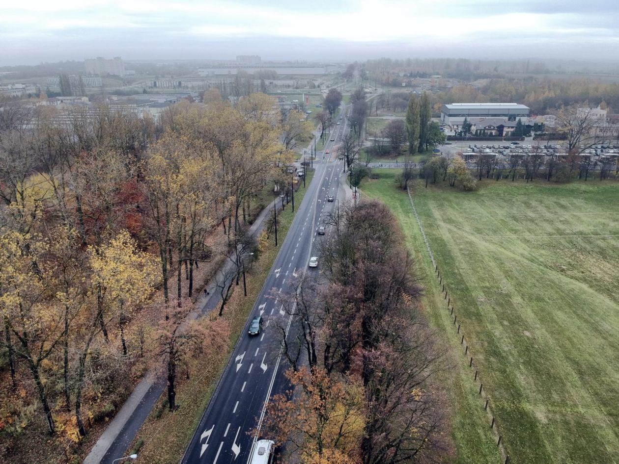 Cmentarz na Majdanku przed Dniem Wszystkich Świętych